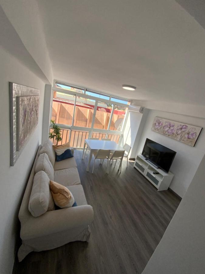 Апартаменты Berlanga Apartamento Малага Экстерьер фото