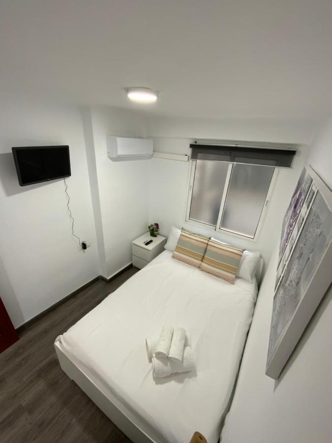 Апартаменты Berlanga Apartamento Малага Экстерьер фото